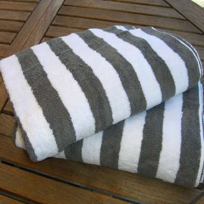 China 100% Cotton Stripe Foldable Beach Towel Pool Towel